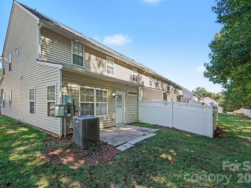 1240 Liberty Bell Court, Rock Hill, SC 29732.  MLS# CAR4429682, YatesRealty ID 53793. 