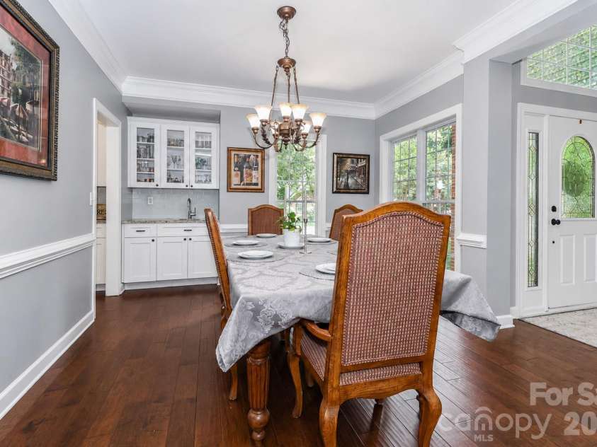 109 Longboat Road, Mooresville, NC 28117.  MLS# CAR4385933, YatesRealty ID 53795. 