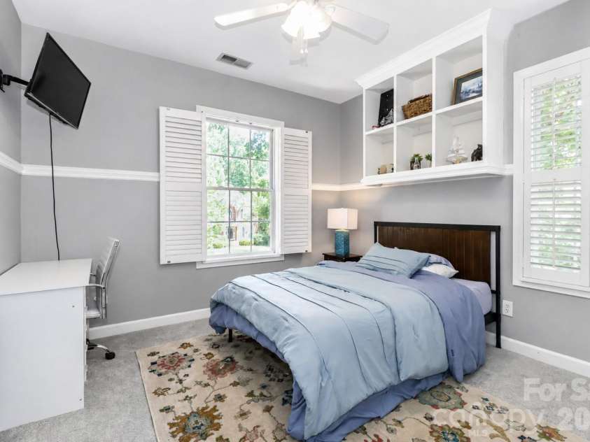109 Longboat Road, Mooresville, NC 28117.  MLS# CAR4385933, YatesRealty ID 53795. 