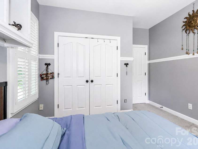 109 Longboat Road, Mooresville, NC 28117.  MLS# CAR4385933, YatesRealty ID 53795. 