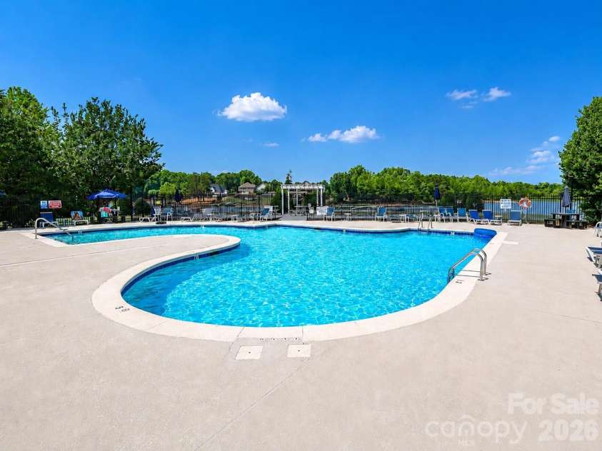 109 Longboat Road, Mooresville, NC 28117.  MLS# CAR4385933, YatesRealty ID 53795. 
