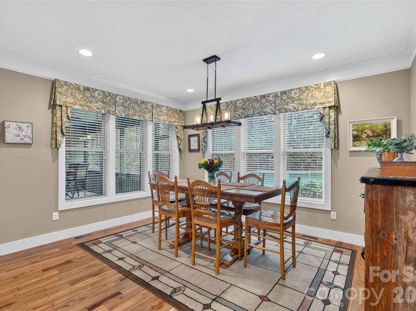 70 King Heights Drive, Fletcher, NC 28732.  MLS# CAR4427173, YatesRealty ID 53796. 2nd Dining Area
