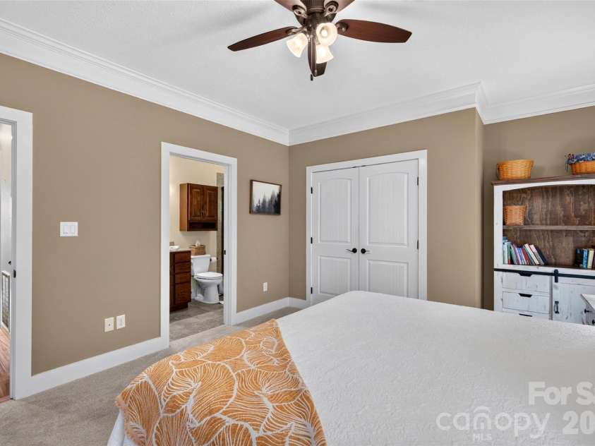 70 King Heights Drive, Fletcher, NC 28732.  MLS# CAR4427173, YatesRealty ID 53796. 2nd Primary Bedroom