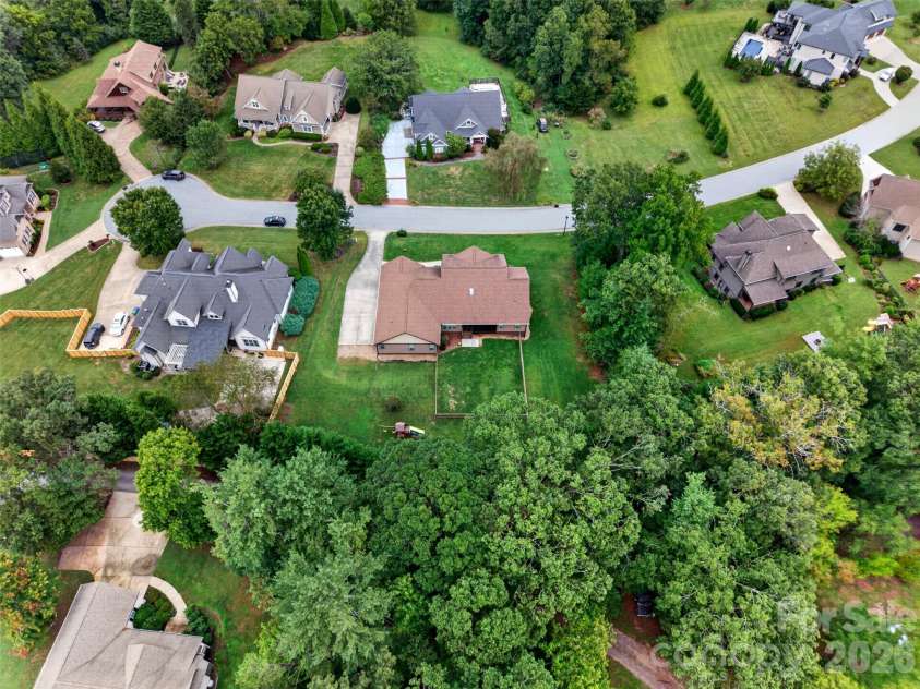 70 King Heights Drive, Fletcher, NC 28732.  MLS# CAR4427173, YatesRealty ID 53796. 