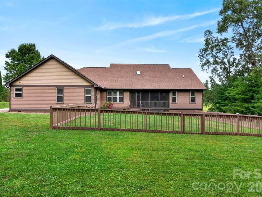 70 King Heights Drive, Fletcher, NC 28732.  MLS# CAR4427173, YatesRealty ID 53796. Back yard