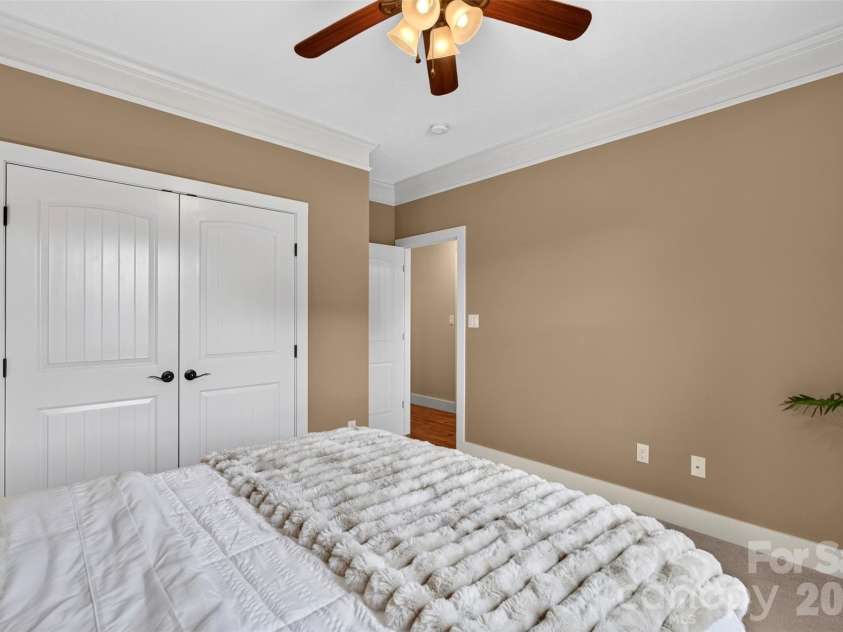 70 King Heights Drive, Fletcher, NC 28732.  MLS# CAR4427173, YatesRealty ID 53796. Bedroom