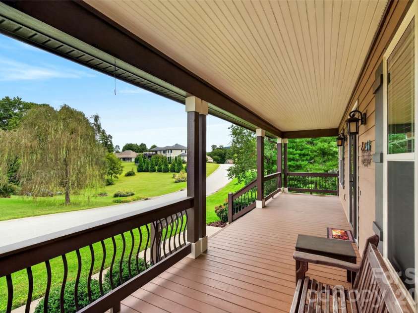 70 King Heights Drive, Fletcher, NC 28732.  MLS# CAR4427173, YatesRealty ID 53796. Front Porch View
