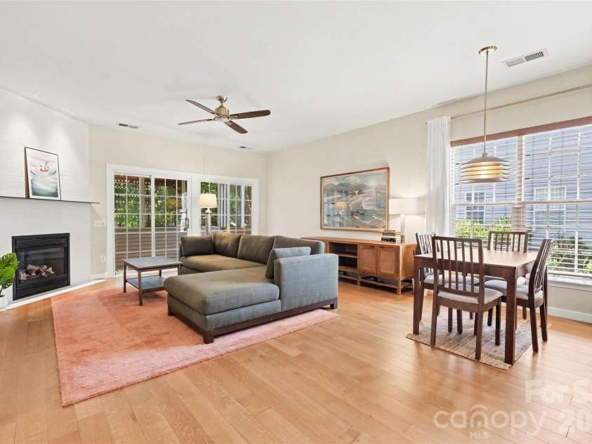 8932 Kestral Ridge Drive, Charlotte, NC 28269.  MLS# CAR4415767, YatesRealty ID 53797. 
