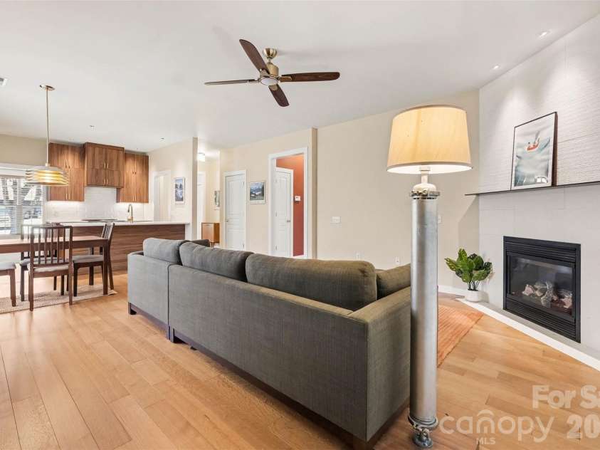 8932 Kestral Ridge Drive, Charlotte, NC 28269.  MLS# CAR4415767, YatesRealty ID 53797. 