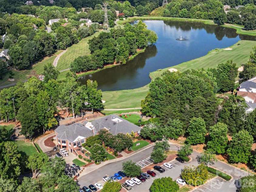 8932 Kestral Ridge Drive, Charlotte, NC 28269.  MLS# CAR4415767, YatesRealty ID 53797. 