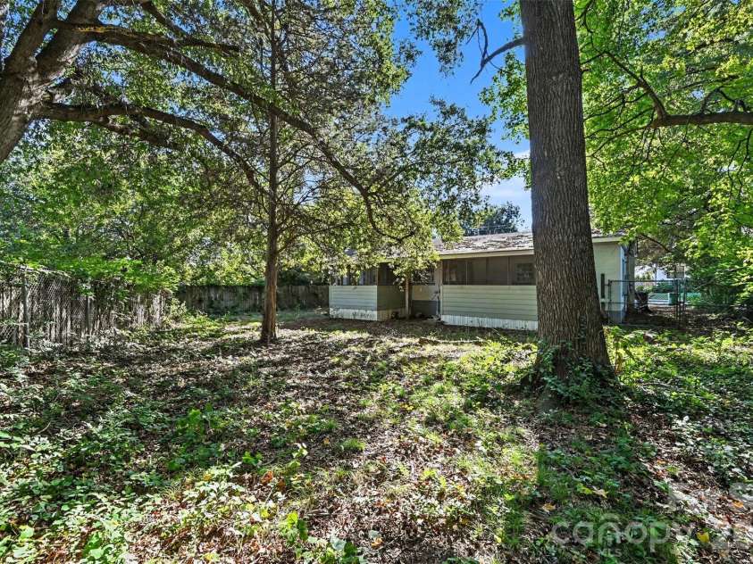2547/2549 Pinckney Avenue, Charlotte, NC 28205.  MLS# CAR4429702, YatesRealty ID 53798. Backyard