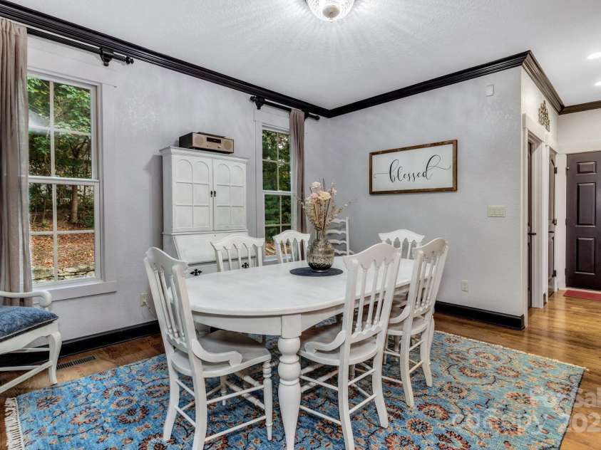 19 Angler Trail, Asheville, NC 28803.  MLS# CAR4189859, YatesRealty ID 5380. 