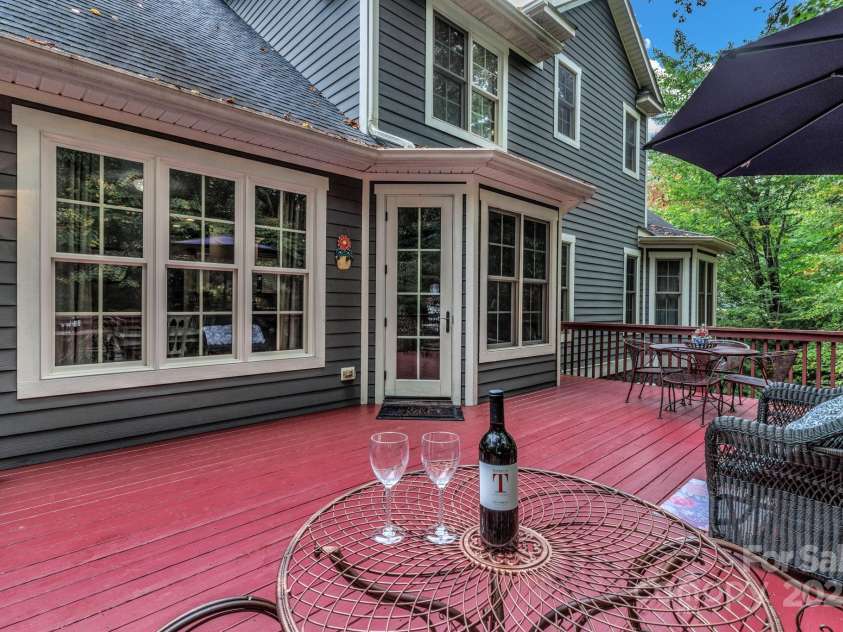 19 Angler Trail, Asheville, NC 28803.  MLS# CAR4189859, YatesRealty ID 5380. 