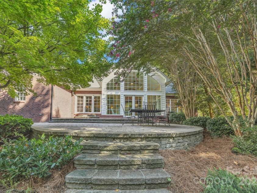 322 Glenview Drive, Salisbury, NC 28147.  MLS# CAR4303386, YatesRealty ID 5380. 