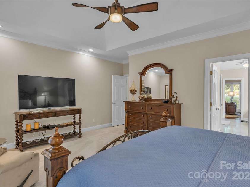 322 Glenview Drive, Salisbury, NC 28147.  MLS# CAR4303386, YatesRealty ID 5380. 
