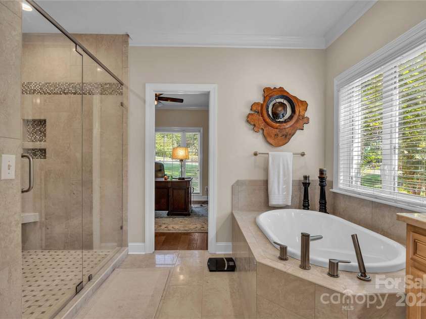 322 Glenview Drive, Salisbury, NC 28147.  MLS# CAR4303386, YatesRealty ID 5380. 