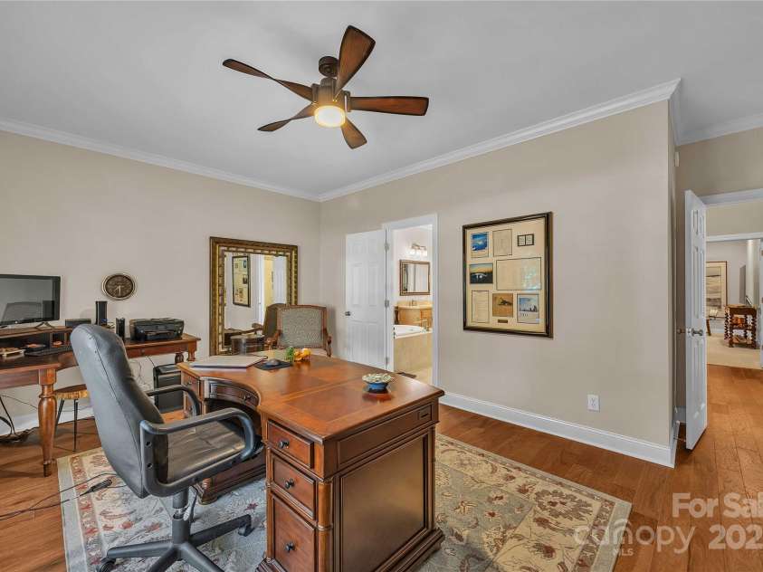322 Glenview Drive, Salisbury, NC 28147.  MLS# CAR4303386, YatesRealty ID 5380. 