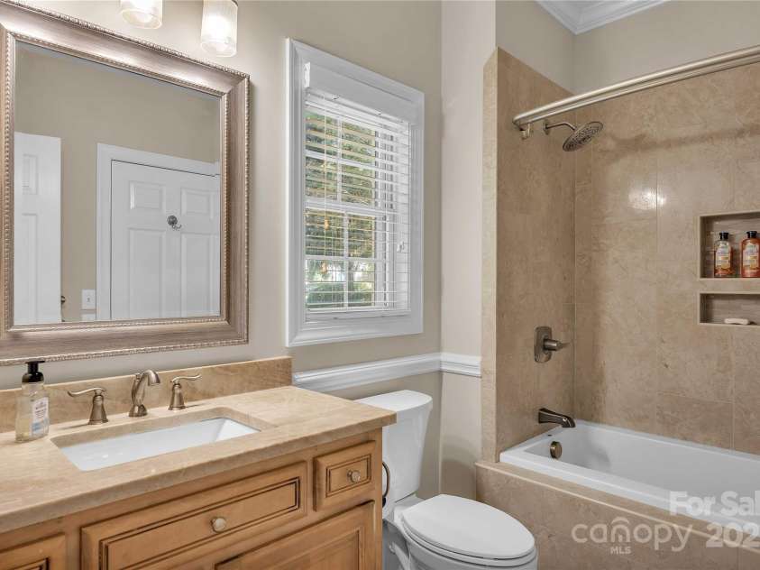 322 Glenview Drive, Salisbury, NC 28147.  MLS# CAR4303386, YatesRealty ID 5380. 