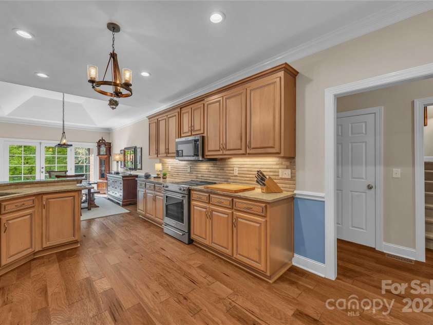 322 Glenview Drive, Salisbury, NC 28147.  MLS# CAR4303386, YatesRealty ID 5380. 