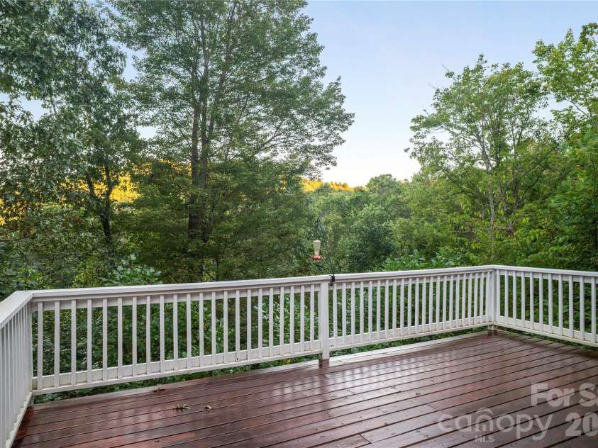 265 Raven Top Drive, Penrose, NC 28766.  MLS# CAR4416645, YatesRealty ID 53801. 