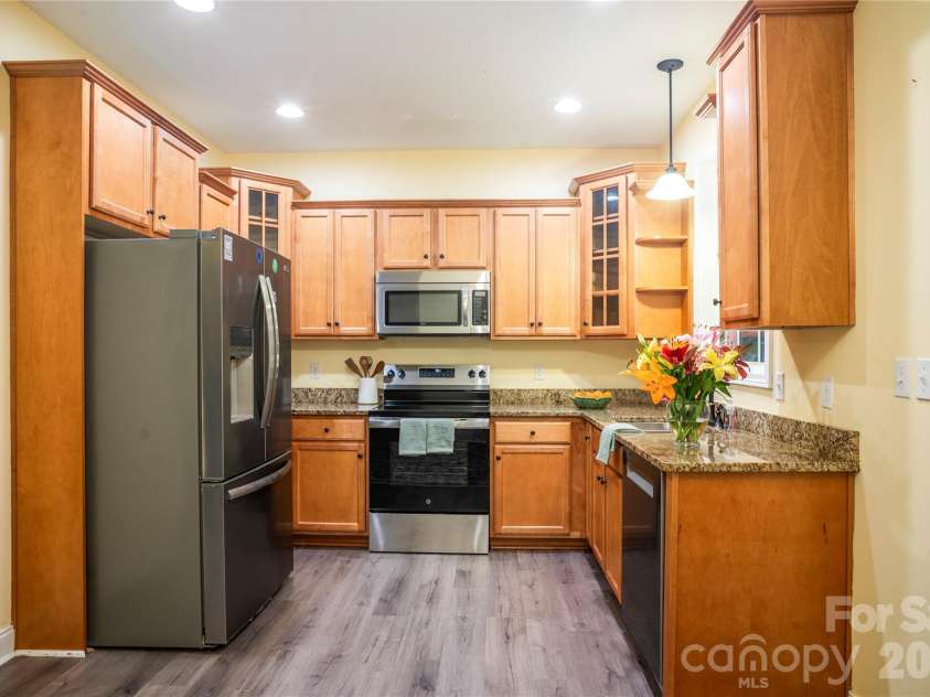 265 Raven Top Drive, Penrose, NC 28766.  MLS# CAR4416645, YatesRealty ID 53801. 