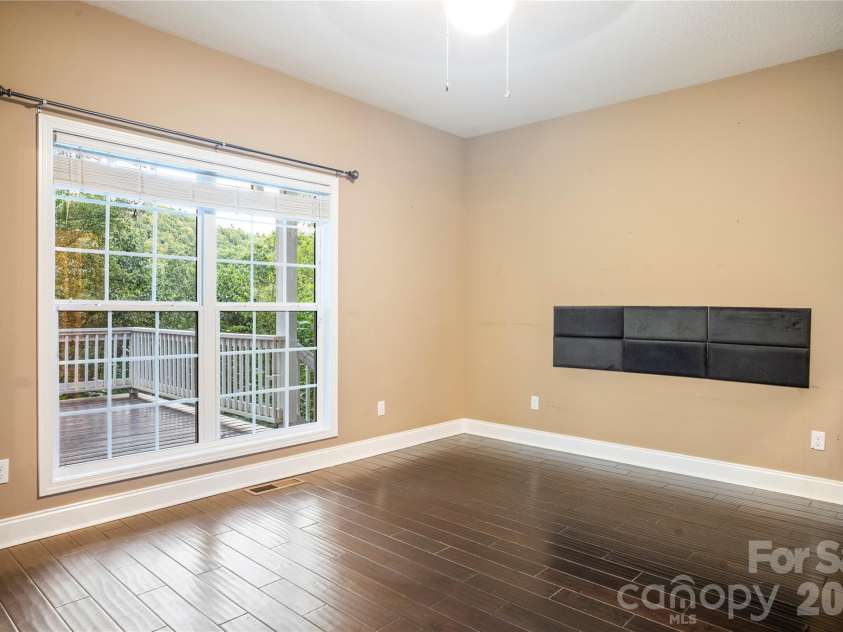 265 Raven Top Drive, Penrose, NC 28766.  MLS# CAR4416645, YatesRealty ID 53801. 