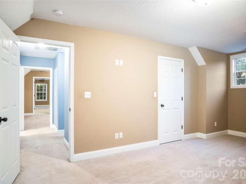265 Raven Top Drive, Penrose, NC 28766.  MLS# CAR4416645, YatesRealty ID 53801. 