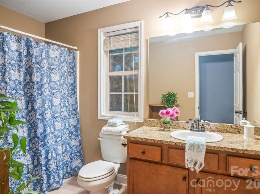 265 Raven Top Drive, Penrose, NC 28766.  MLS# CAR4416645, YatesRealty ID 53801. 