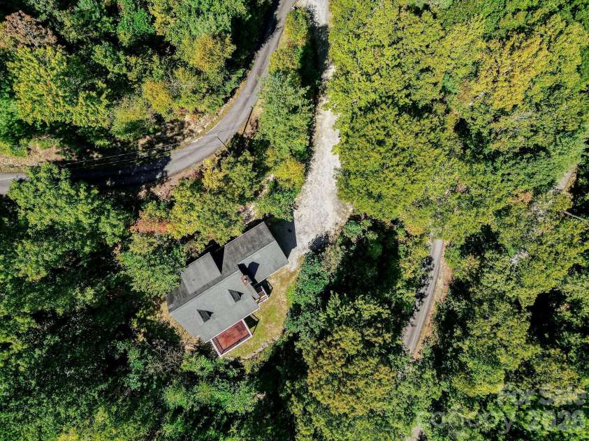 265 Raven Top Drive, Penrose, NC 28766.  MLS# CAR4416645, YatesRealty ID 53801. 