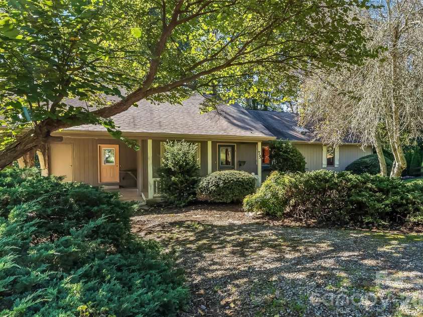 75 Bluebird Lane, Waynesville, NC 28785.  MLS# CAR4426045, YatesRealty ID 53803. 