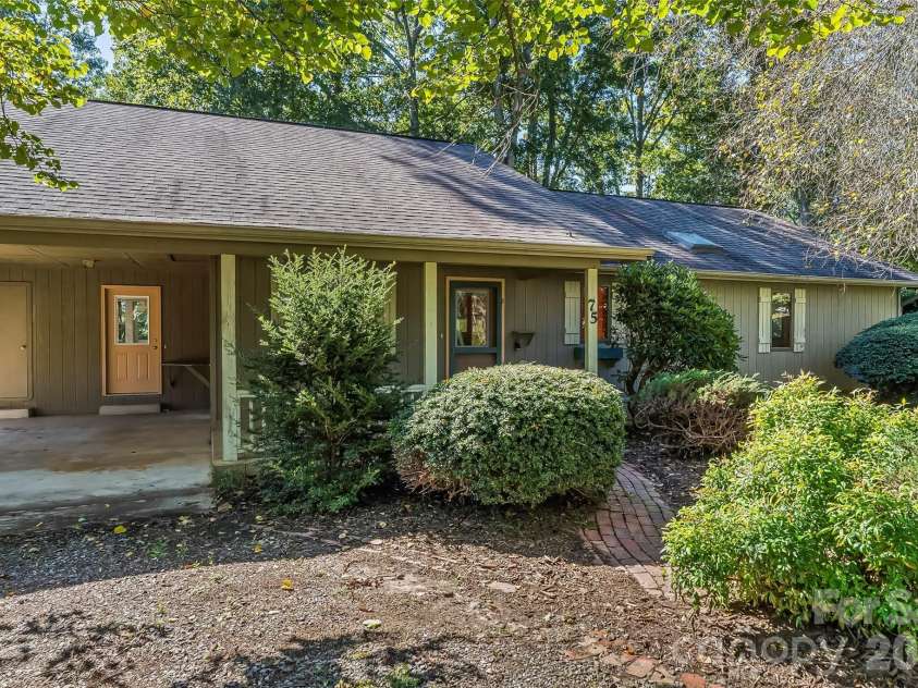 75 Bluebird Lane, Waynesville, NC 28785.  MLS# CAR4426045, YatesRealty ID 53803. 
