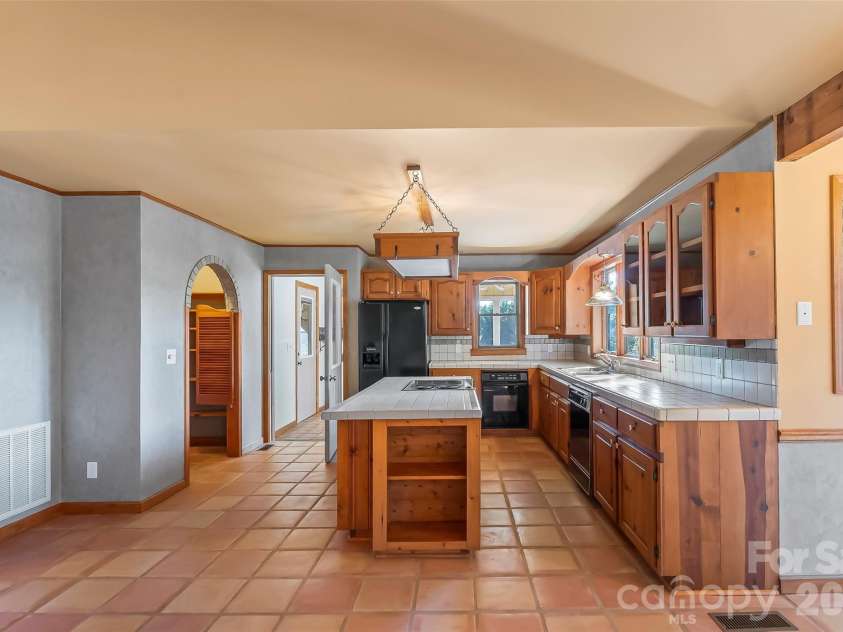 75 Bluebird Lane, Waynesville, NC 28785.  MLS# CAR4426045, YatesRealty ID 53803. 