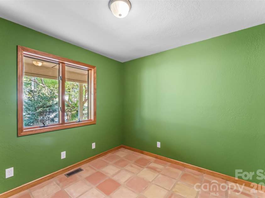 75 Bluebird Lane, Waynesville, NC 28785.  MLS# CAR4426045, YatesRealty ID 53803. 