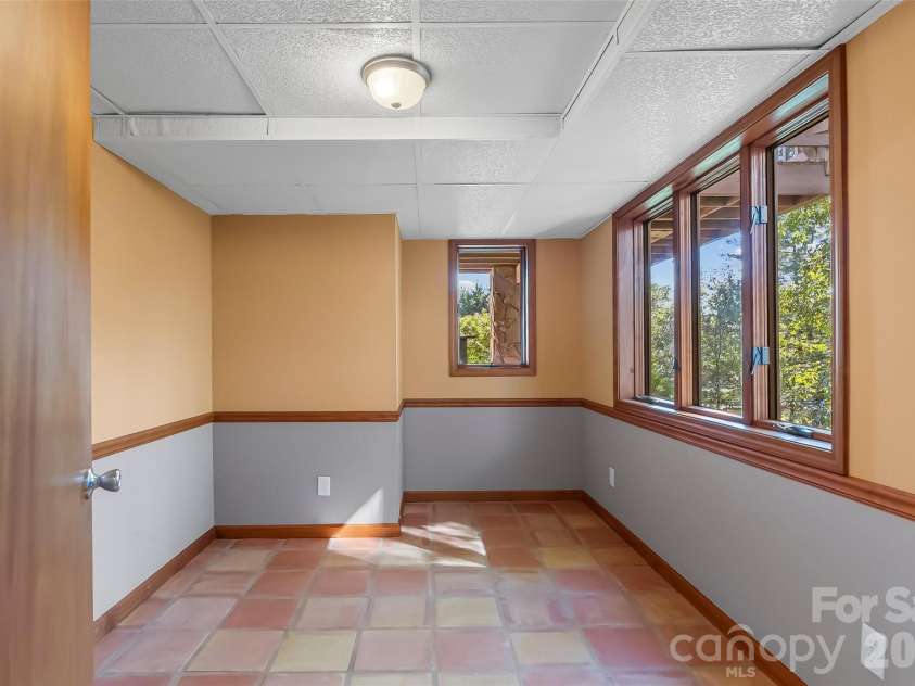 75 Bluebird Lane, Waynesville, NC 28785.  MLS# CAR4426045, YatesRealty ID 53803. 