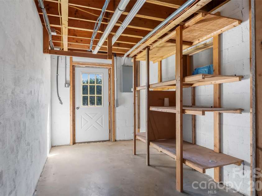 75 Bluebird Lane, Waynesville, NC 28785.  MLS# CAR4426045, YatesRealty ID 53803. 