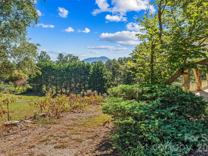 75 Bluebird Lane, Waynesville, NC 28785.  MLS# CAR4426045, YatesRealty ID 53803. 