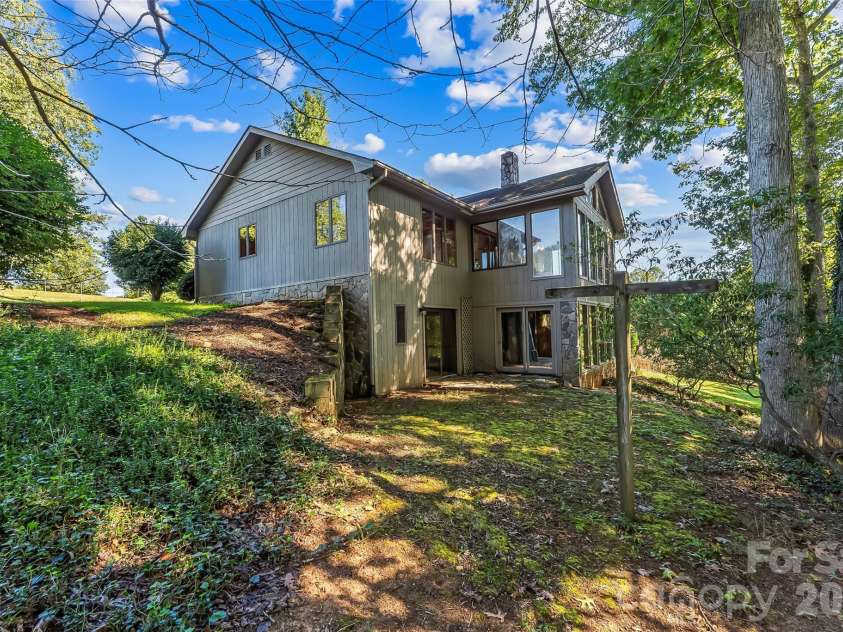 75 Bluebird Lane, Waynesville, NC 28785.  MLS# CAR4426045, YatesRealty ID 53803. 