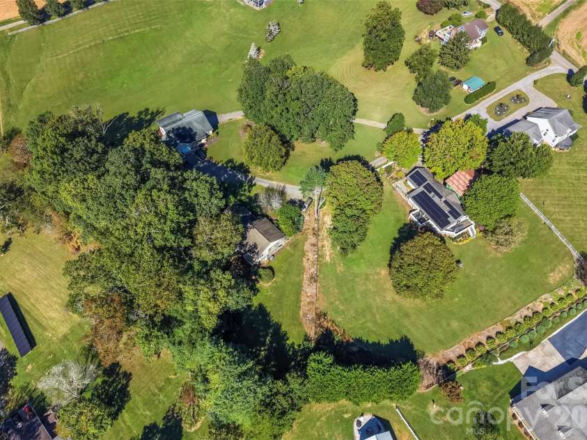 75 Bluebird Lane, Waynesville, NC 28785.  MLS# CAR4426045, YatesRealty ID 53803. 