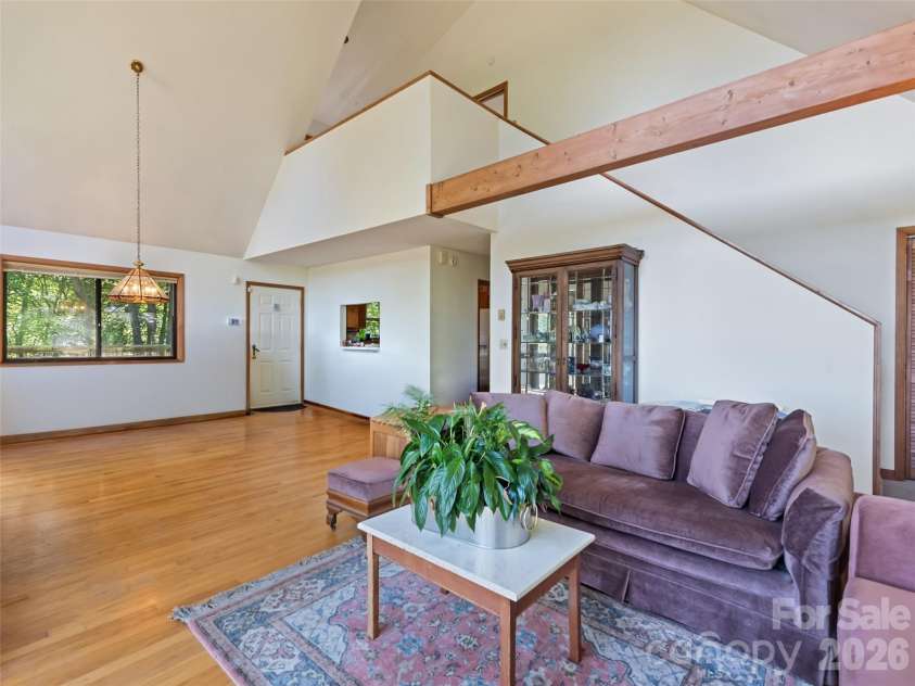 10435 White Oak Road, Waynesville, NC 28785.  MLS# CAR4429954, YatesRealty ID 53804. 