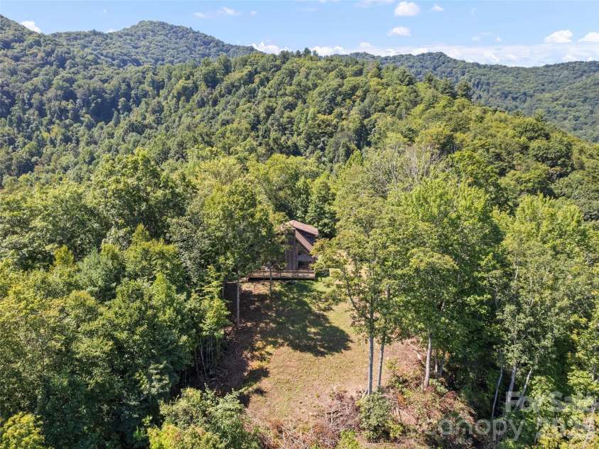 10435 White Oak Road, Waynesville, NC 28785.  MLS# CAR4429954, YatesRealty ID 53804. 