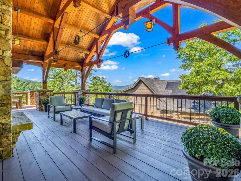 140 Settings Boulevard, Black Mountain, NC 28711.  MLS# CAR4427841, YatesRealty ID 53805. 