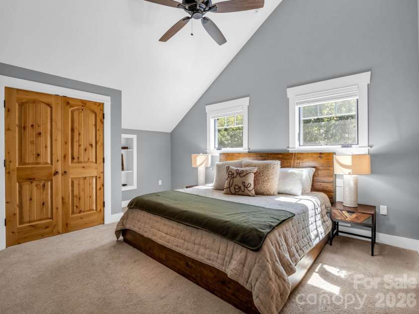 140 Settings Boulevard, Black Mountain, NC 28711.  MLS# CAR4427841, YatesRealty ID 53805. 