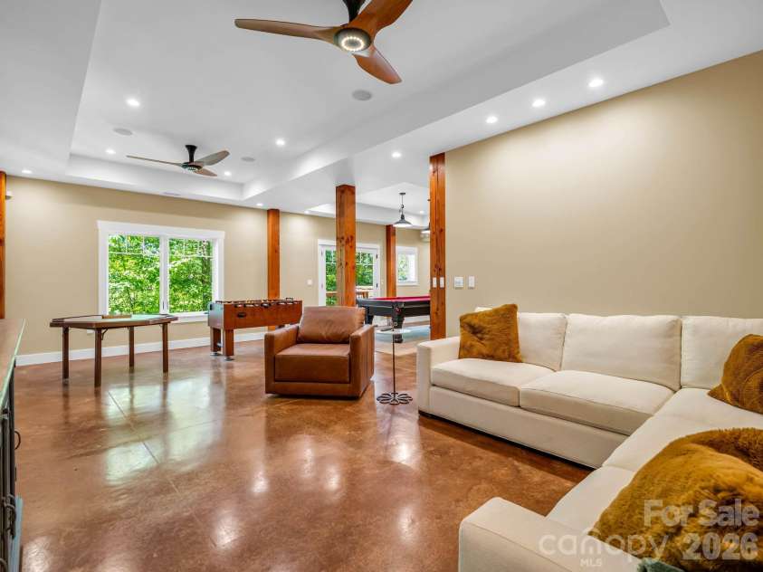 140 Settings Boulevard, Black Mountain, NC 28711.  MLS# CAR4427841, YatesRealty ID 53805. 