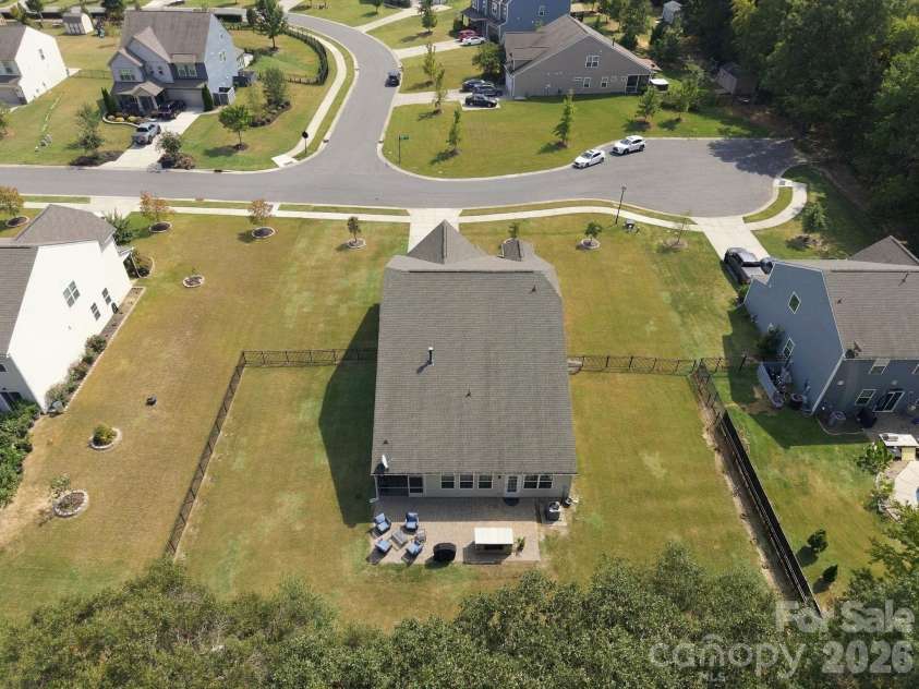 302 Samuel Street, Matthews, NC 28104.  MLS# CAR4428975, YatesRealty ID 53806. 