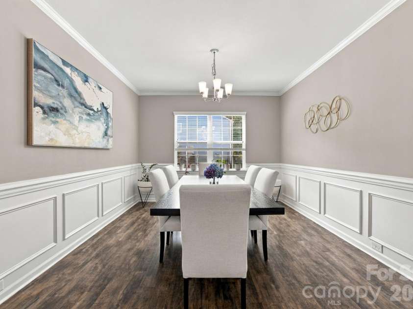 302 Samuel Street, Matthews, NC 28104.  MLS# CAR4428975, YatesRealty ID 53806. 