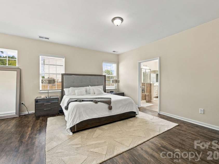 302 Samuel Street, Matthews, NC 28104.  MLS# CAR4428975, YatesRealty ID 53806. 