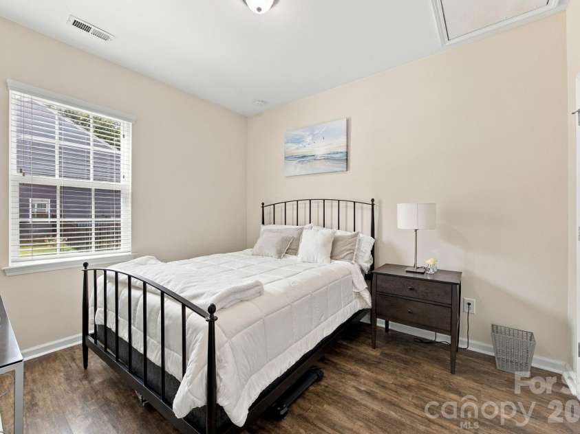 302 Samuel Street, Matthews, NC 28104.  MLS# CAR4428975, YatesRealty ID 53806. 