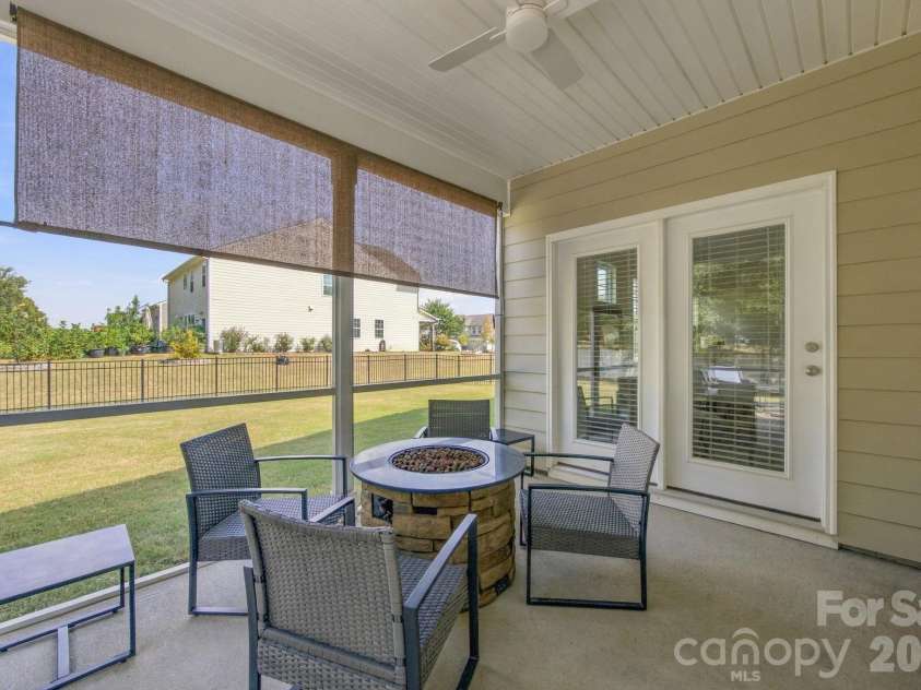 302 Samuel Street, Matthews, NC 28104.  MLS# CAR4428975, YatesRealty ID 53806. 