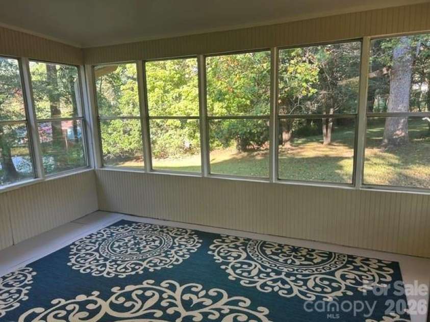 215 Norleon Avenue, Hendersonville, NC 28791.  MLS# CAR4427206, YatesRealty ID 53807. 