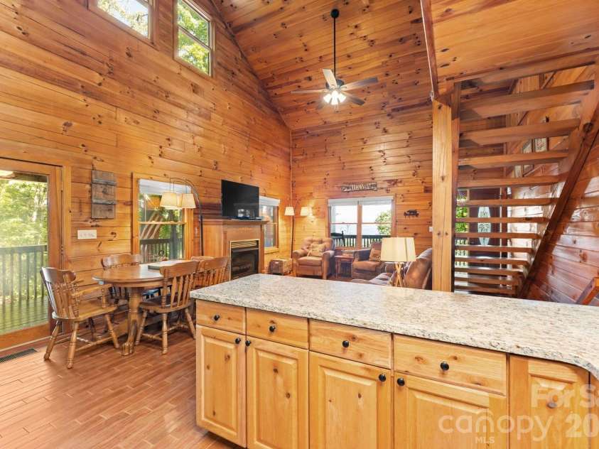 355 Oak Ridge Lane, Whittier, NC 28789.  MLS# CAR4427671, YatesRealty ID 53809. 